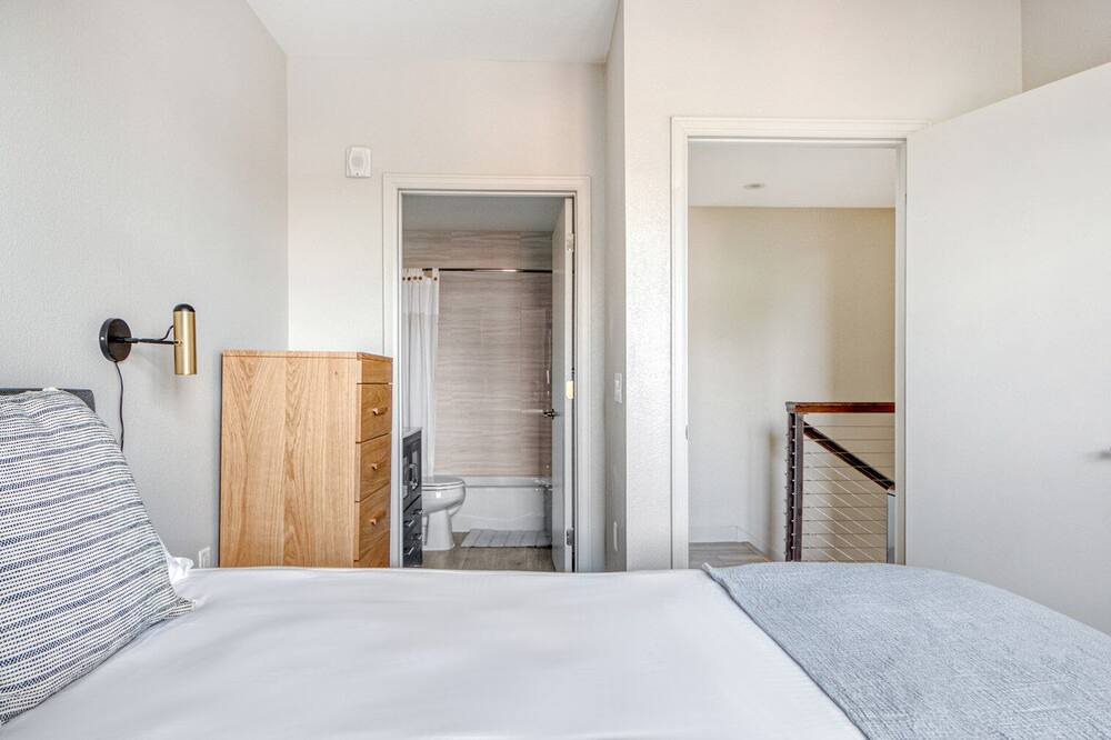 Photo of Bedroom in Capitol Hill