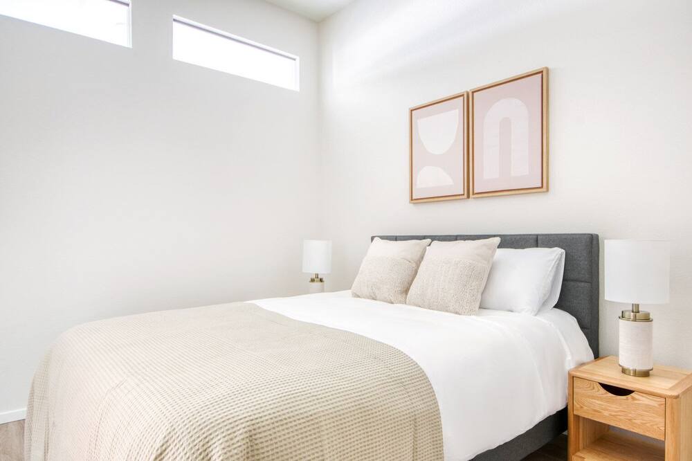 Photo of Bedroom in University Park