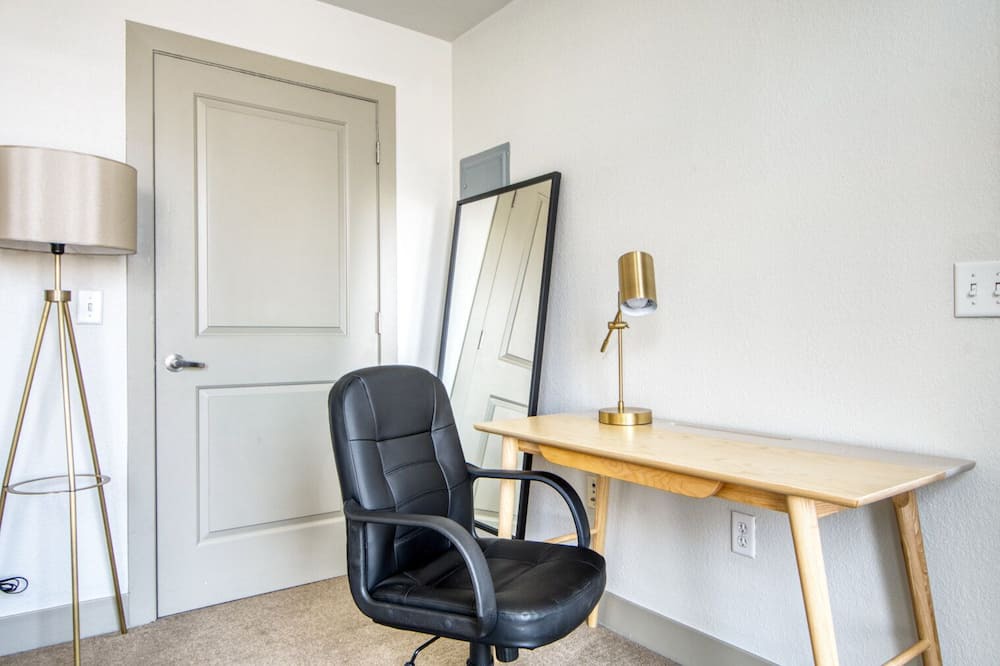 Photo of Bedroom in Ballpark