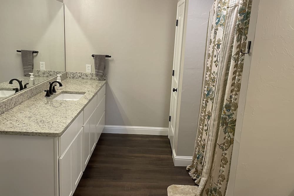 Photo of Bathroom in Lexington