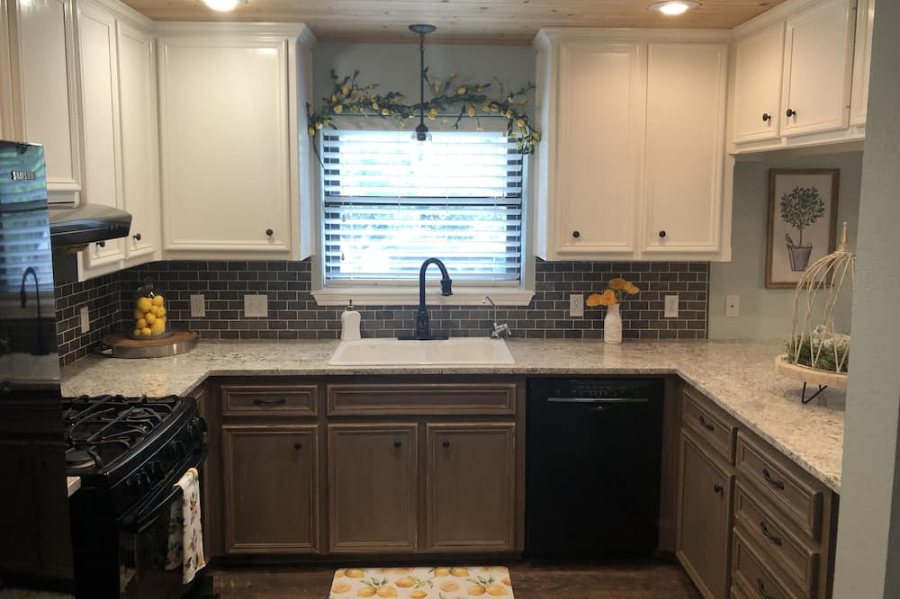 Photo of Kitchen in Ransom Canyon