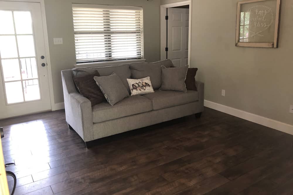Photo of Livingroom in Ransom Canyon