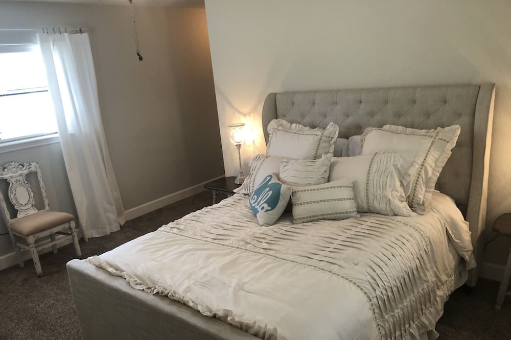 Photo of Bedroom in Ransom Canyon