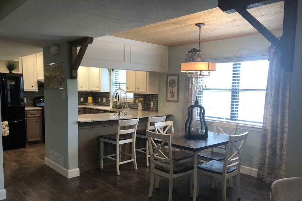 Photo of Kitchen in Ransom Canyon