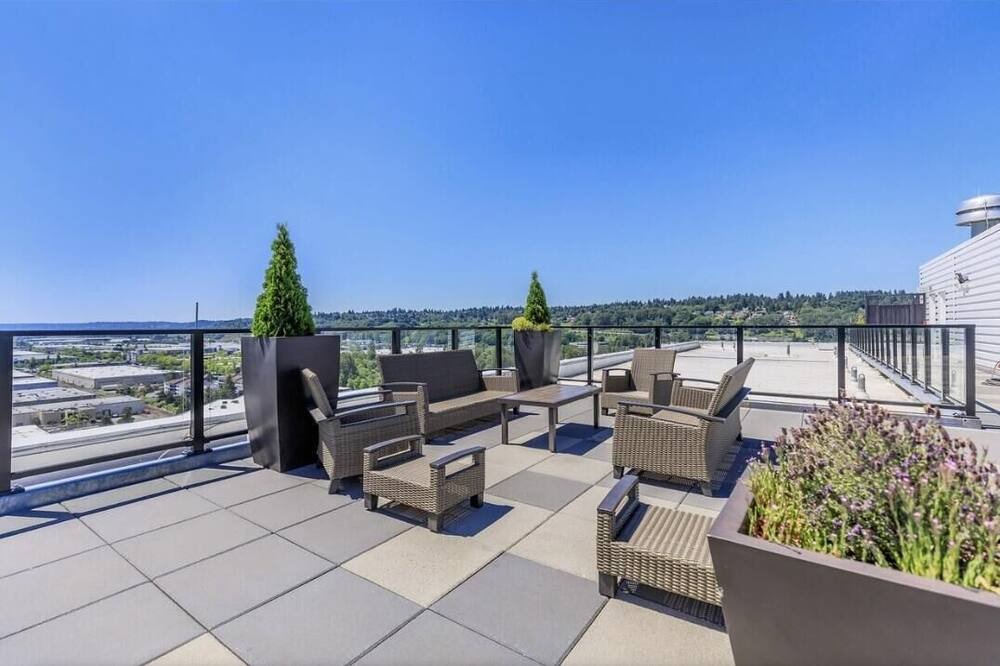 Photo of Patio Balcony in Southcenter