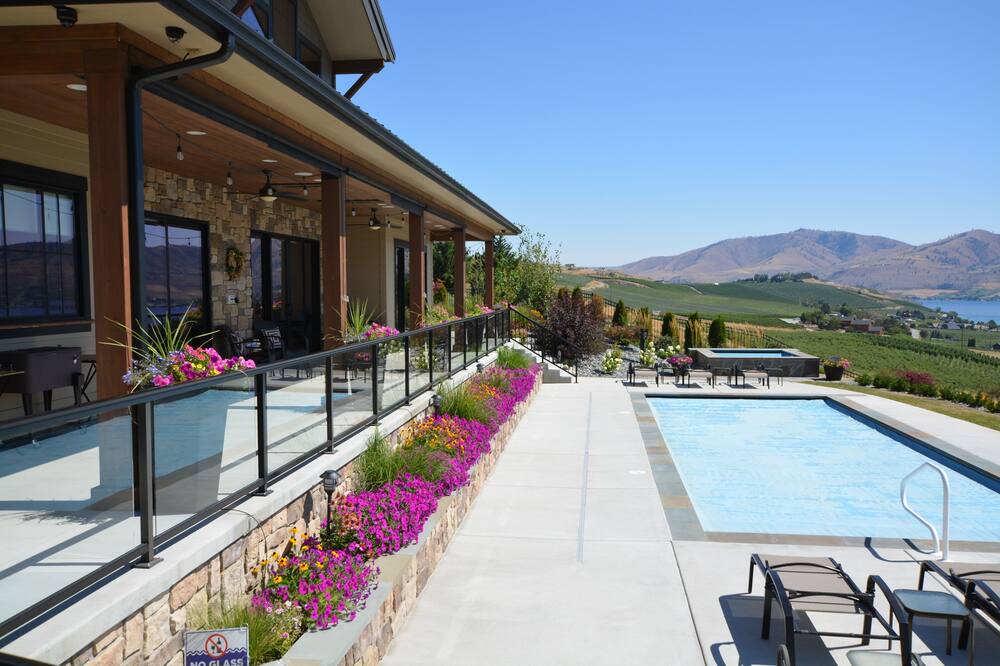 Photo of Outdoor in Manson