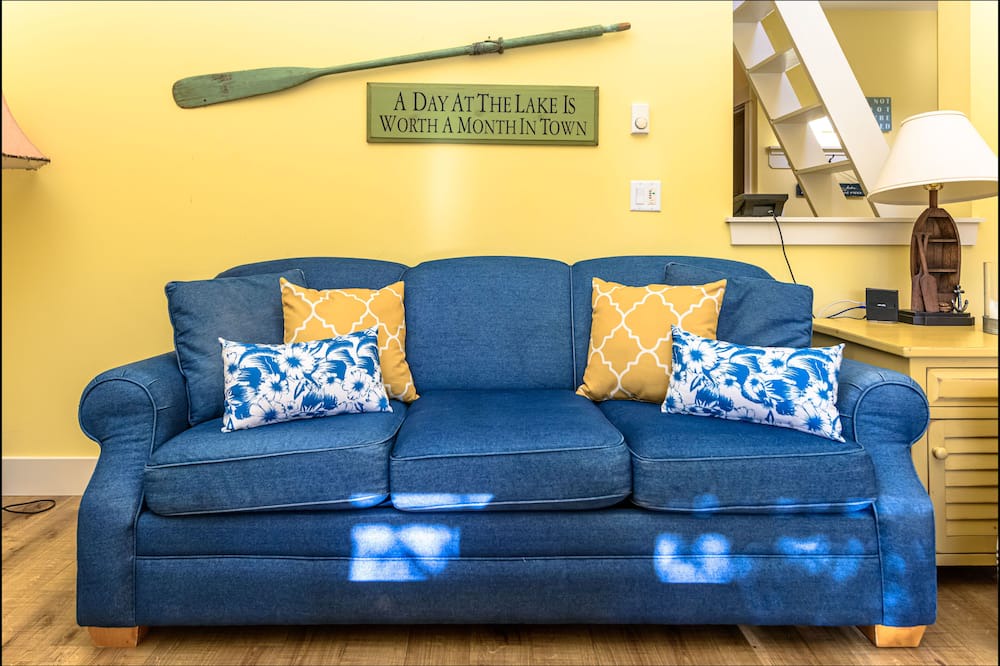 Photo of Livingroom in Oroville