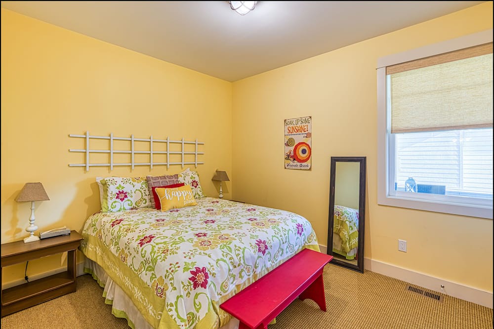 Photo of Bedroom in Oroville