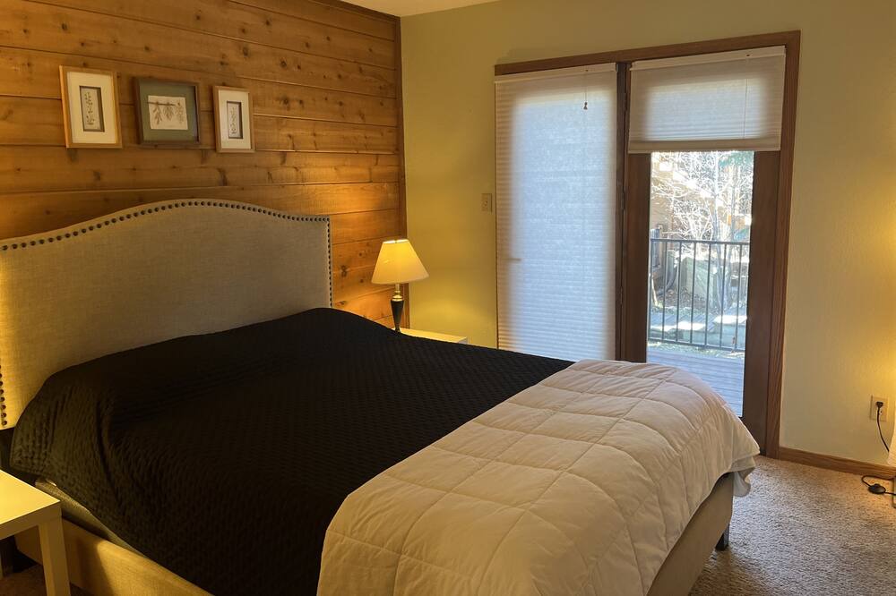 Photo of Bedroom in Evergreen