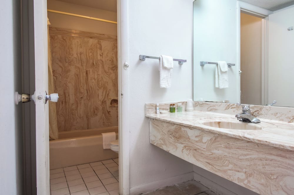 Photo of Bathroom in Perry