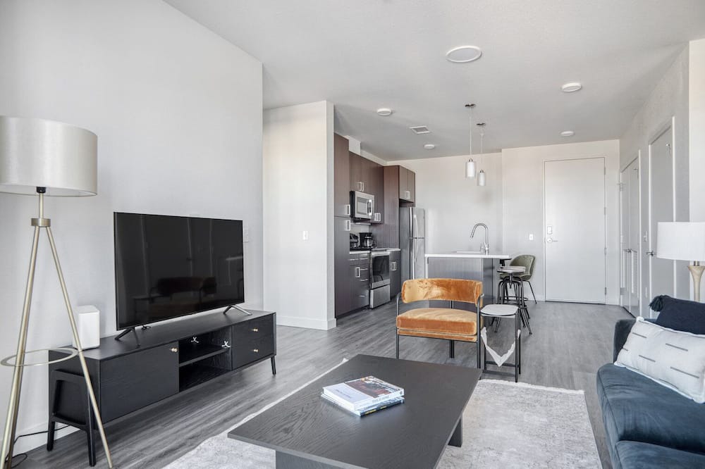 Photo of Livingroom in Five Points