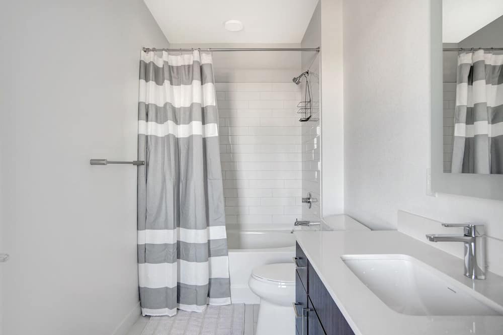 Photo of Bathroom in Five Points