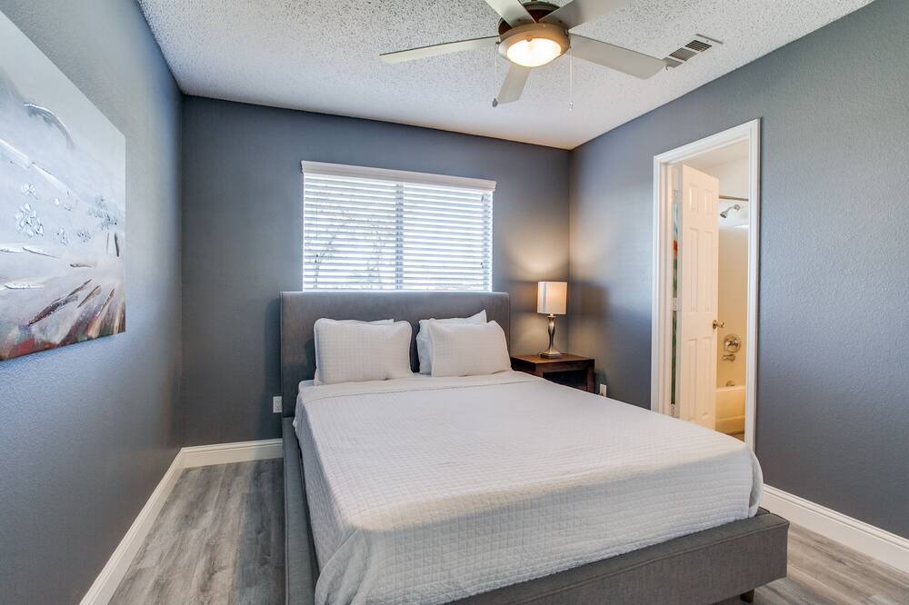 Photo of Bedroom in Elmo