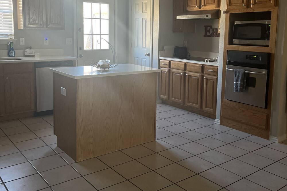 Photo of Kitchen in Southwest Arlington