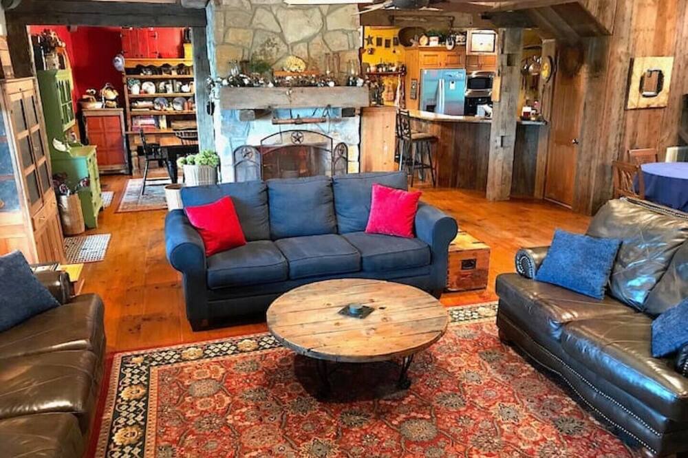 Photo of Bedroom in Elmo