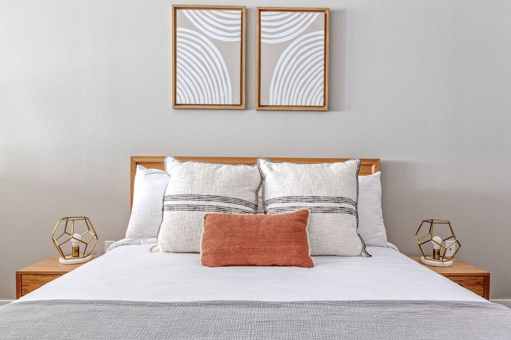 Photo of Bedroom in South Lake Union