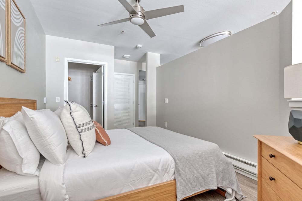 Photo of Bedroom in South Lake Union