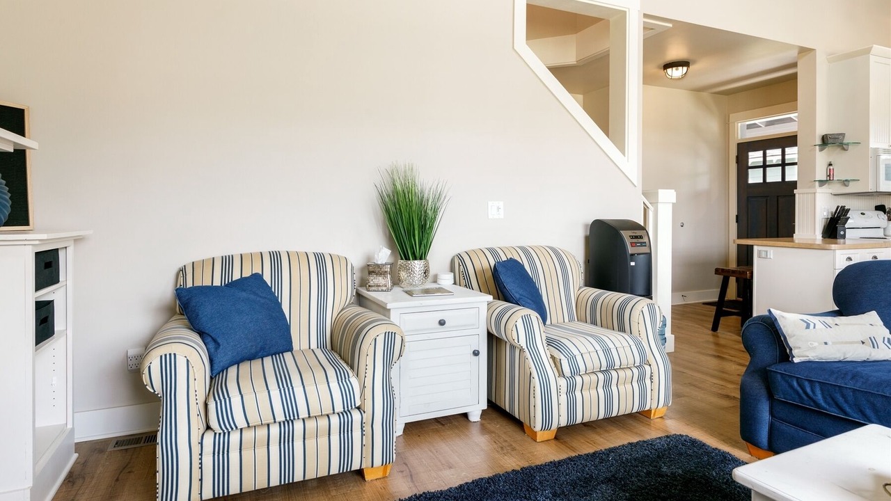 Photo of Livingroom in Oroville