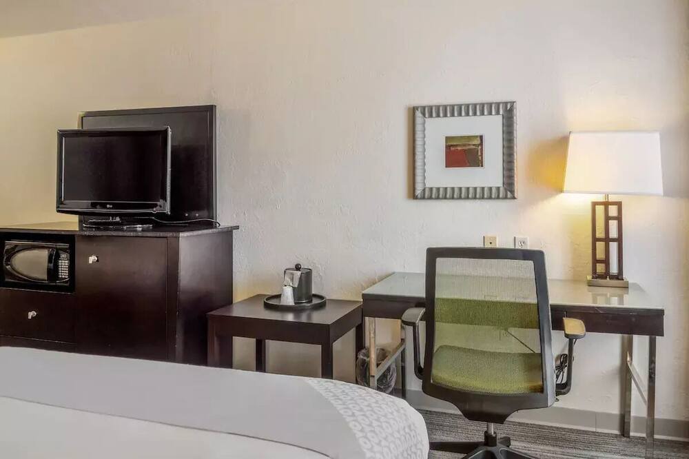 Photo of Bedroom in Central Oklahoma City