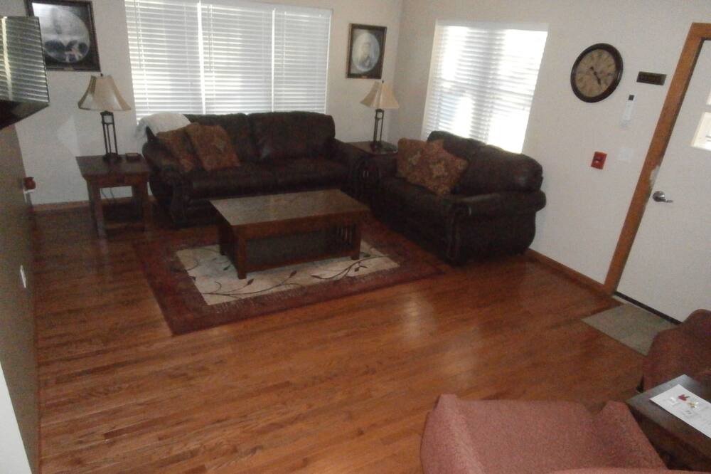 Photo of Livingroom in Holmesville