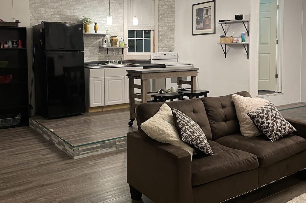 Photo of Livingroom in Gainesville