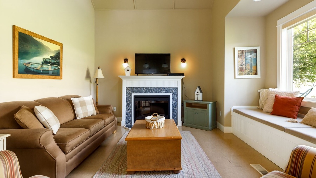 Photo of Livingroom in Oroville