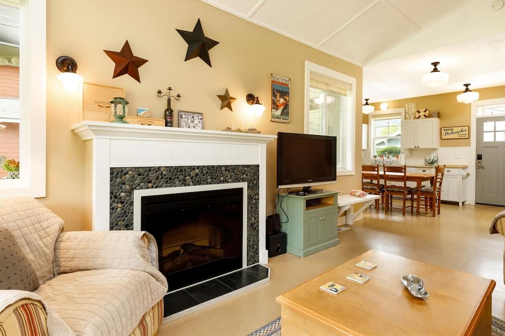 Photo of Livingroom in Oroville