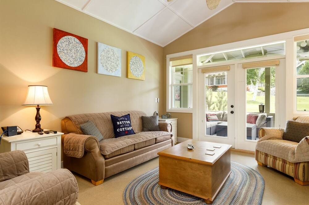 Photo of Livingroom in Oroville