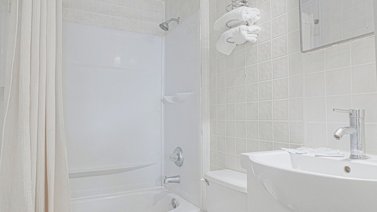 Photo of Bathroom in Hiawatha