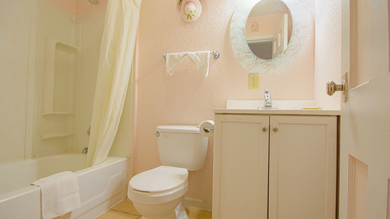 Photo of Bathroom in Hiawatha