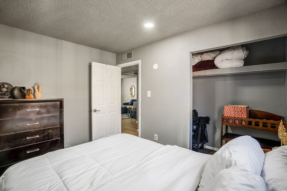 Photo of Bedroom in Uptown