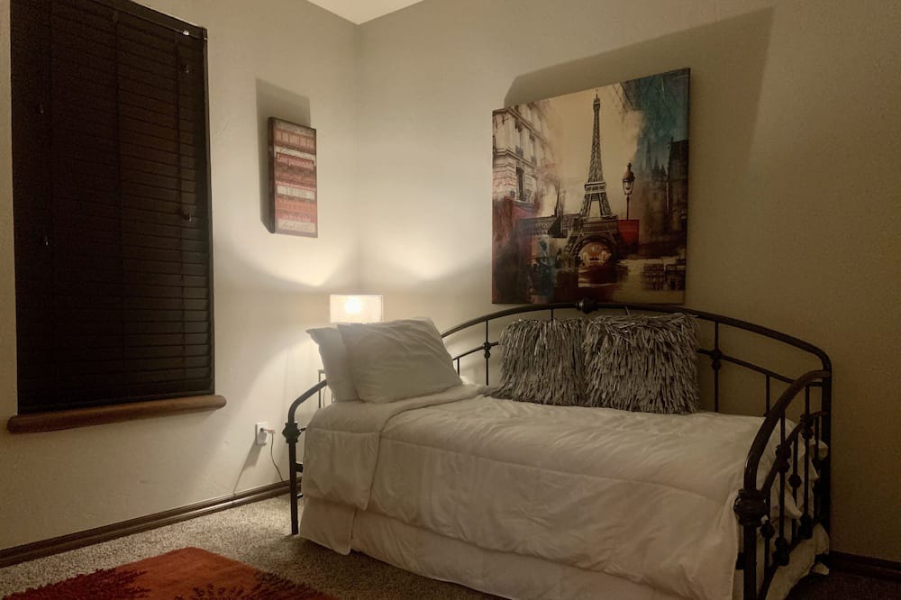 Photo of Bedroom in Wheatland