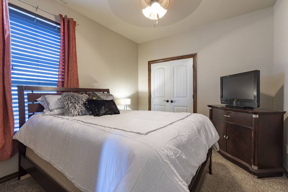 Photo of Bedroom in Wheatland