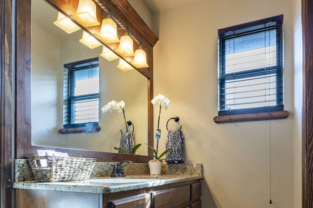 Photo of Bathroom in Wheatland
