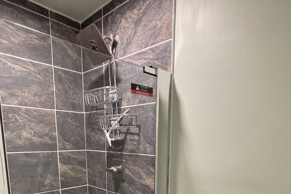 Photo of Bathroom in North Admiral