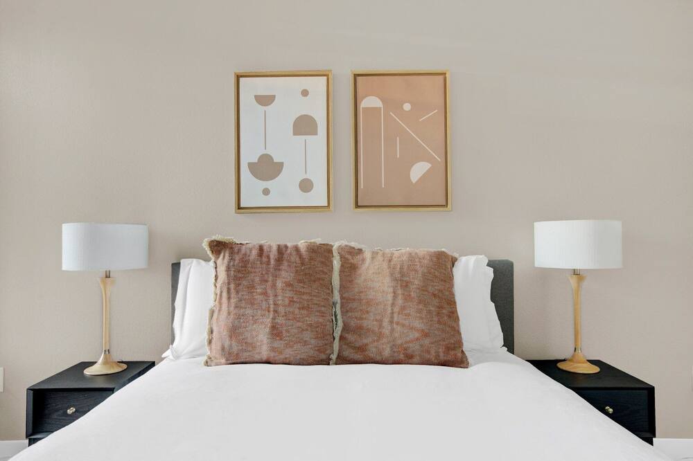 Photo of Bedroom in Uptown