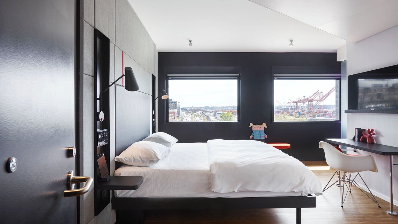 Photo of Bedroom in Pioneer Square