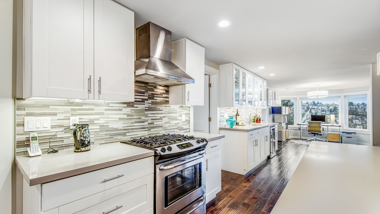 Photo of Kitchen in North Queen Anne