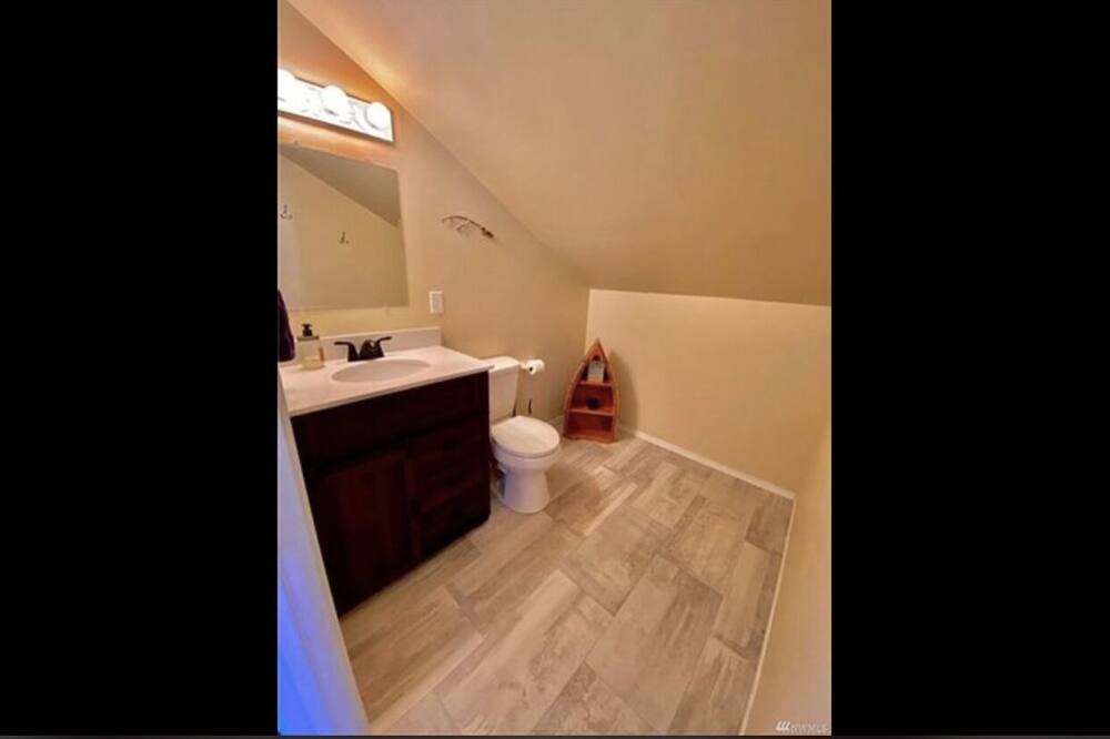 Photo of Bathroom in Orondo