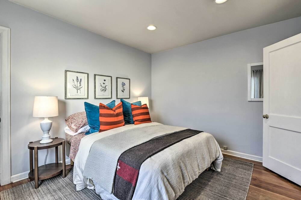 Photo of Bedroom in North Delridge