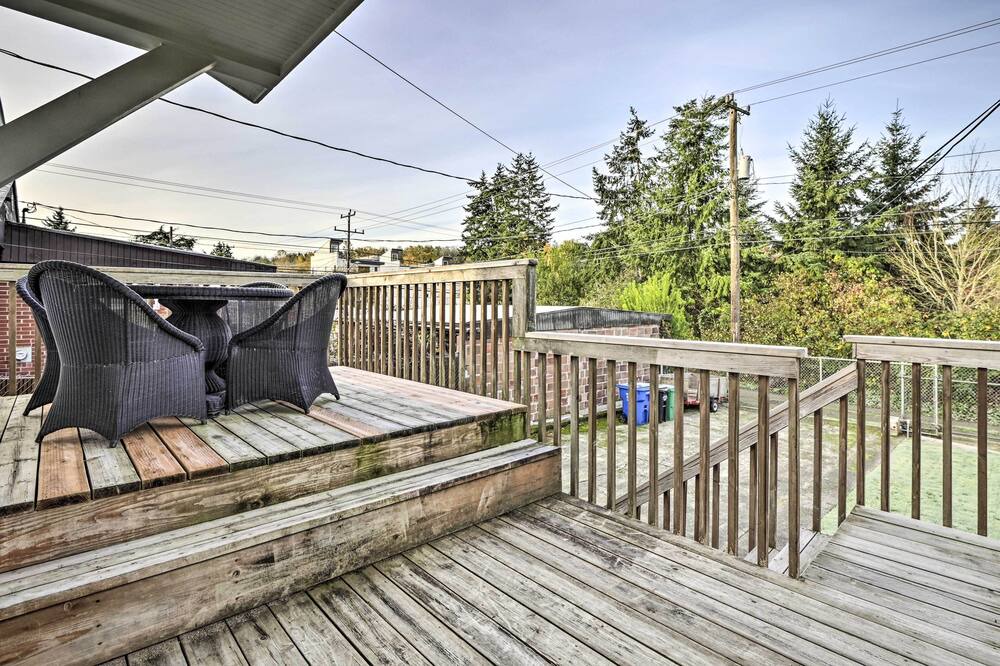 Photo of Outdoor in North Delridge