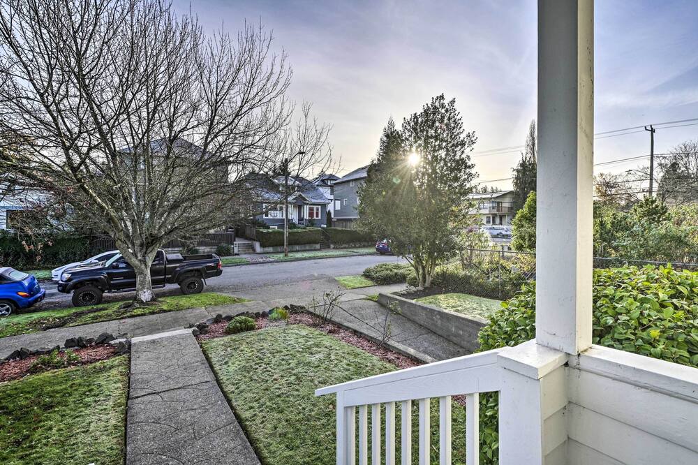 Photo of Outdoor in North Delridge