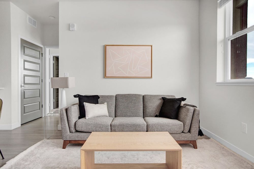 Photo of Livingroom in Ballpark