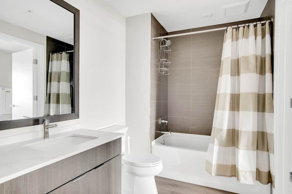 Photo of Bathroom in Hale