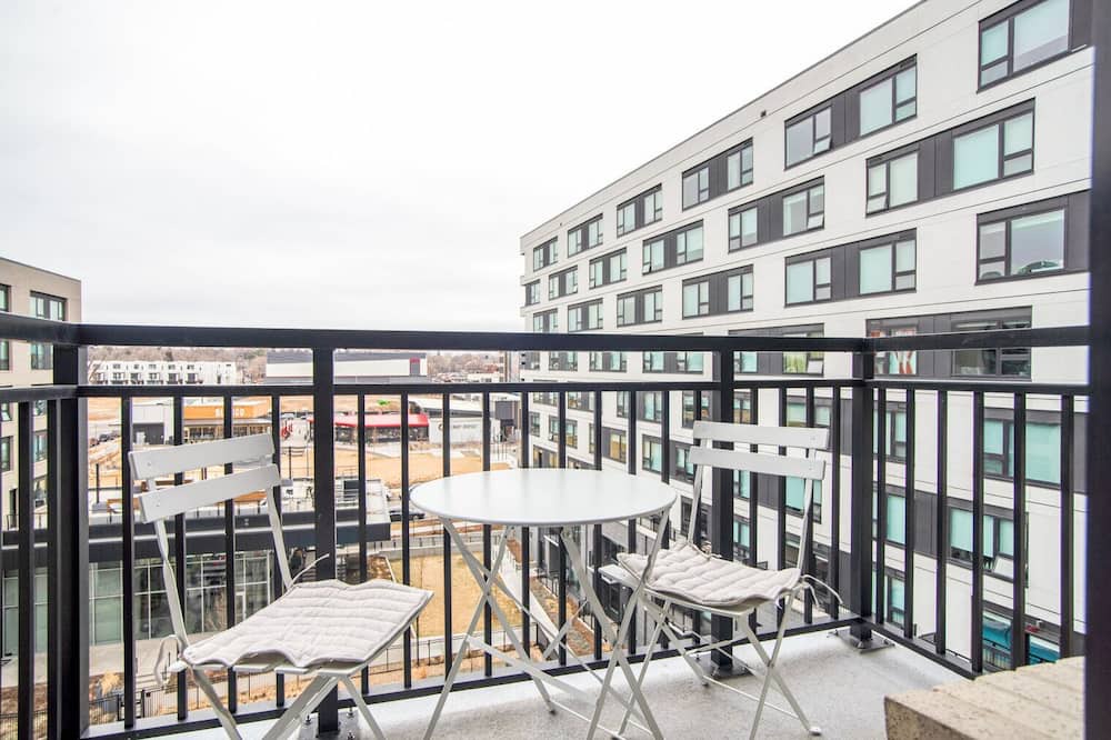 Photo of Patio Balcony in Hale