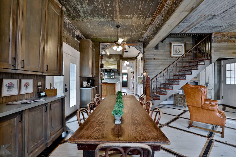 Photo of Kitchen in Sayles Blvd. Area