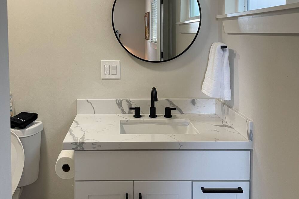 Photo of Bathroom in Freeland