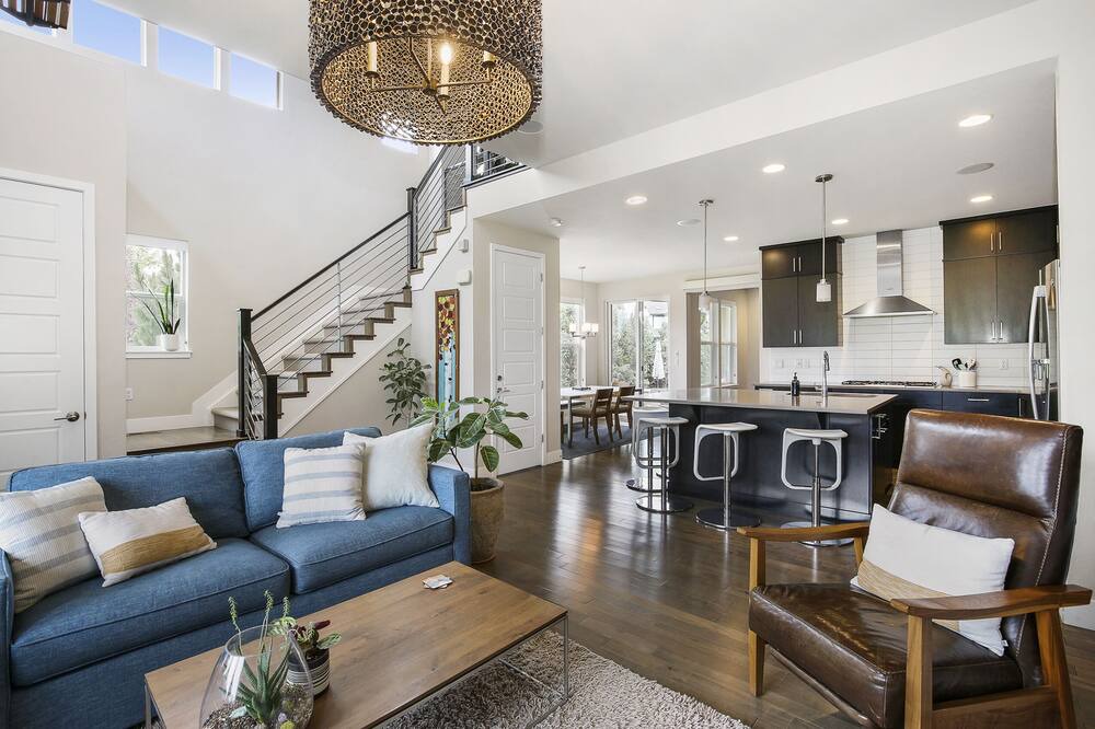 Photo of Livingroom in Stapleton