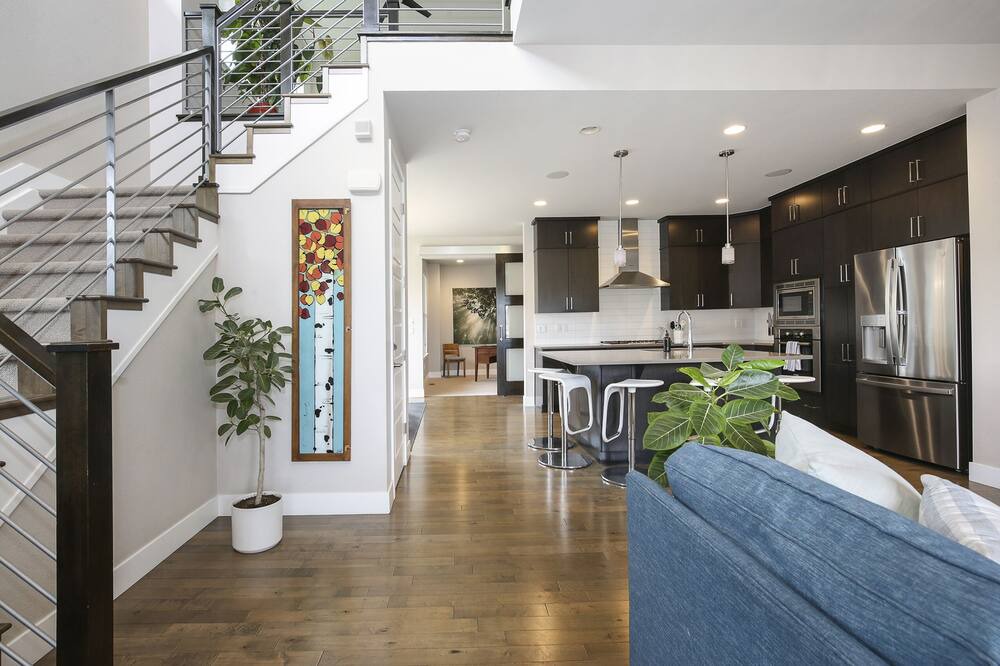 Photo of Livingroom in Stapleton