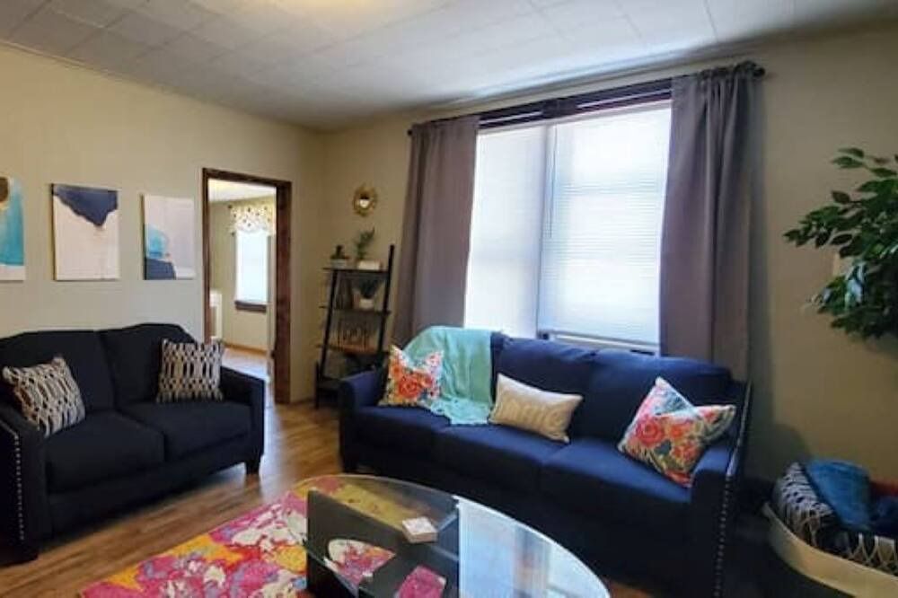 Photo of Livingroom in Guthrie